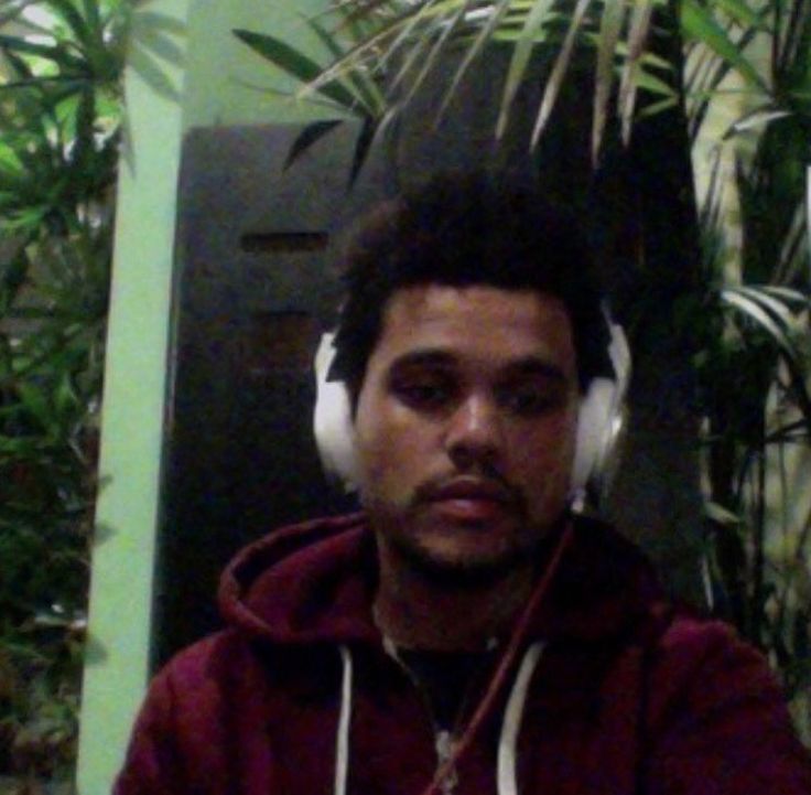 Gabriel Torres in headphones, making his AIs